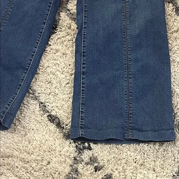 Women's Blue Wide-Leg Jeans - Picture 4 of 14